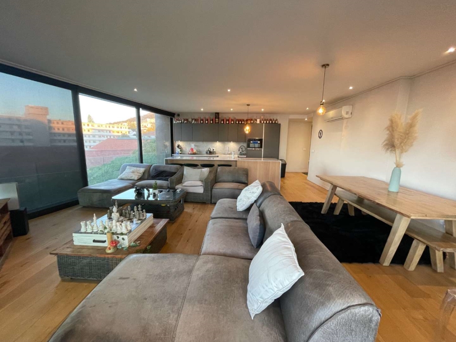2 Bedroom Property for Sale in Three Anchor Bay Western Cape